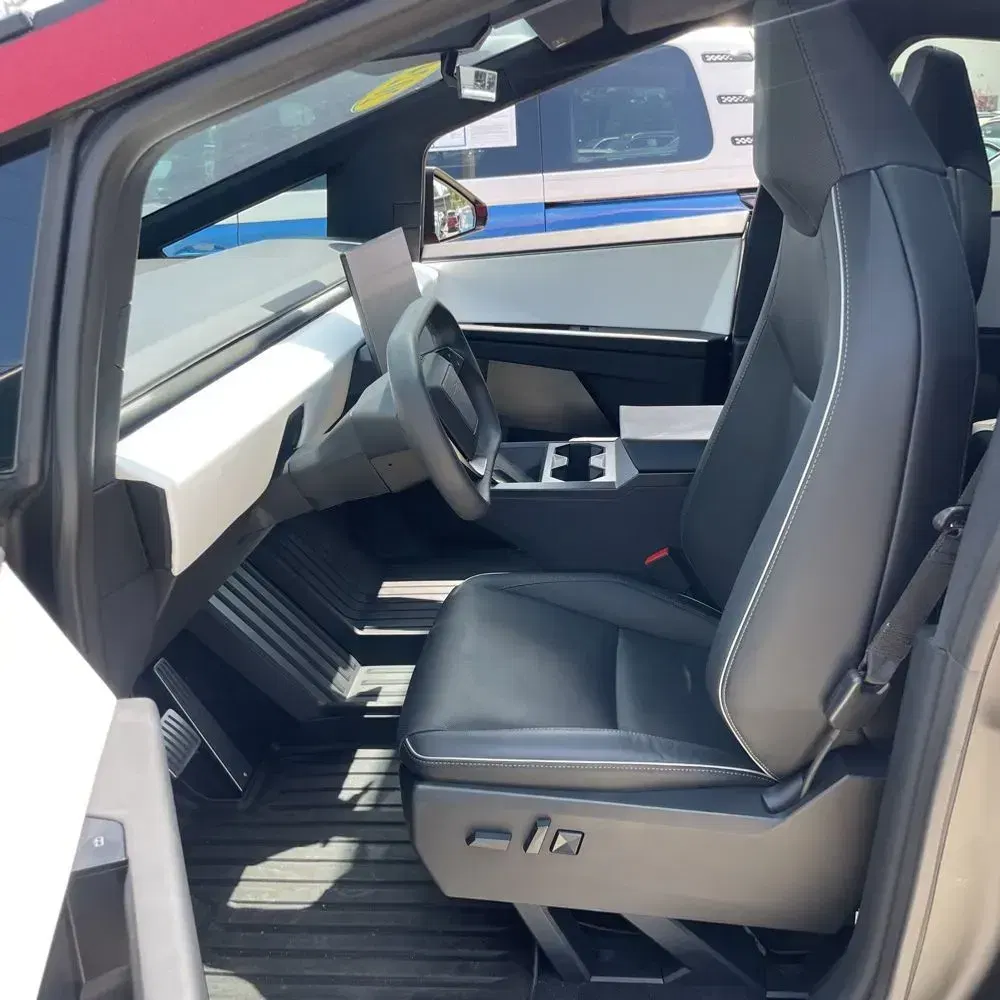 2024 Tesla Cybertruck Base