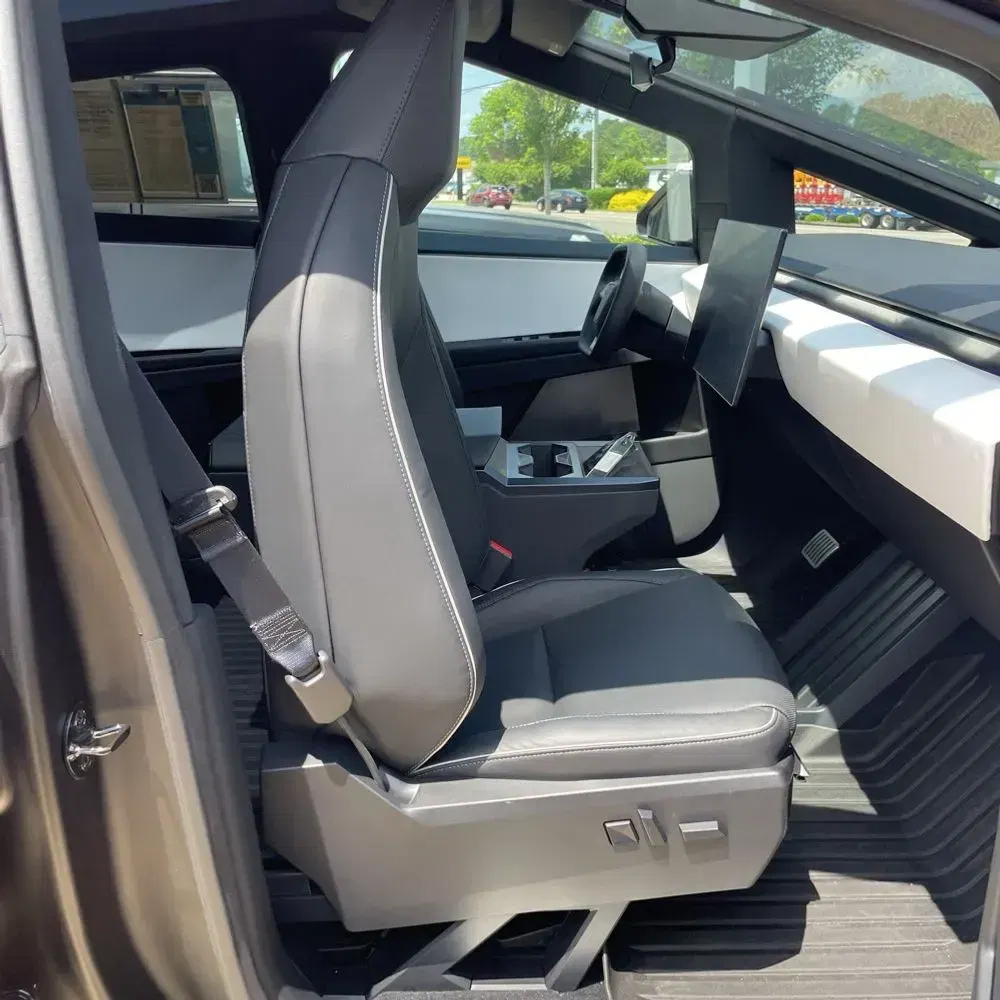 2024 Tesla Cybertruck Base