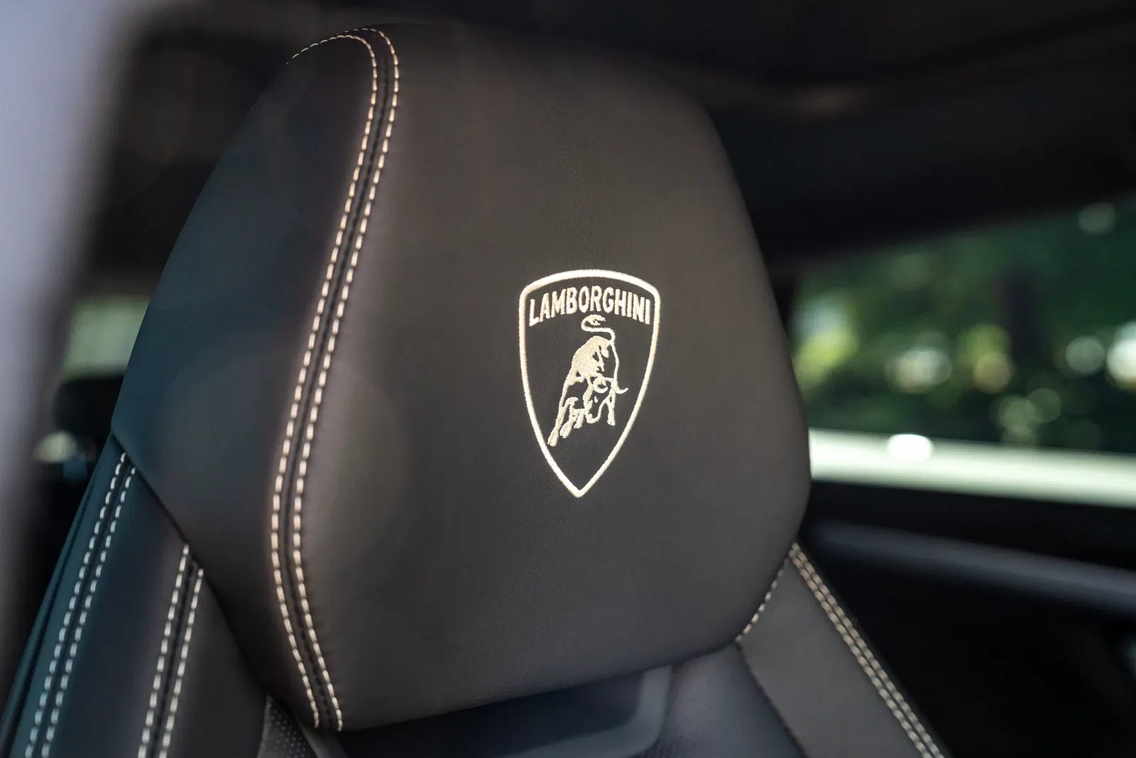 2022 Lamborghini Urus