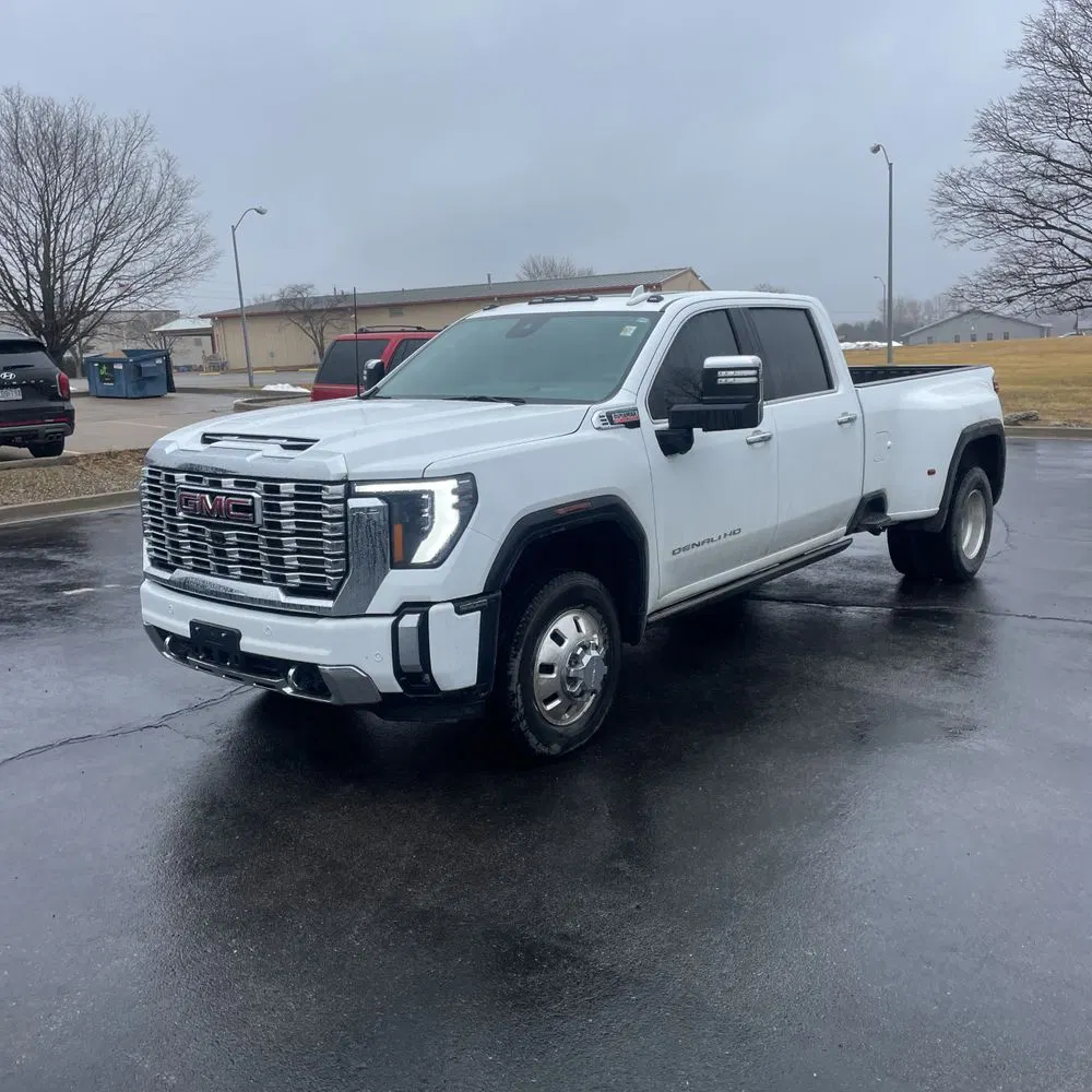 2024 GMC Sierra 3500HD Denali