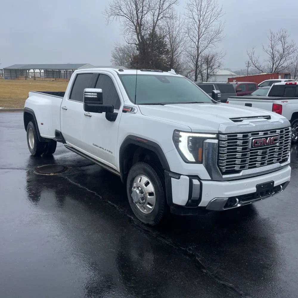 2024 GMC Sierra 3500HD Denali