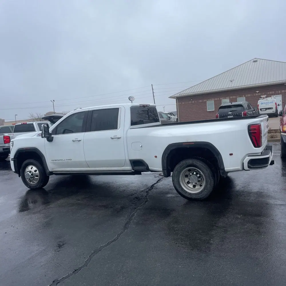 2024 GMC Sierra 3500HD Denali