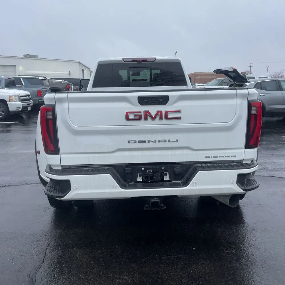 2024 GMC Sierra 3500HD Denali