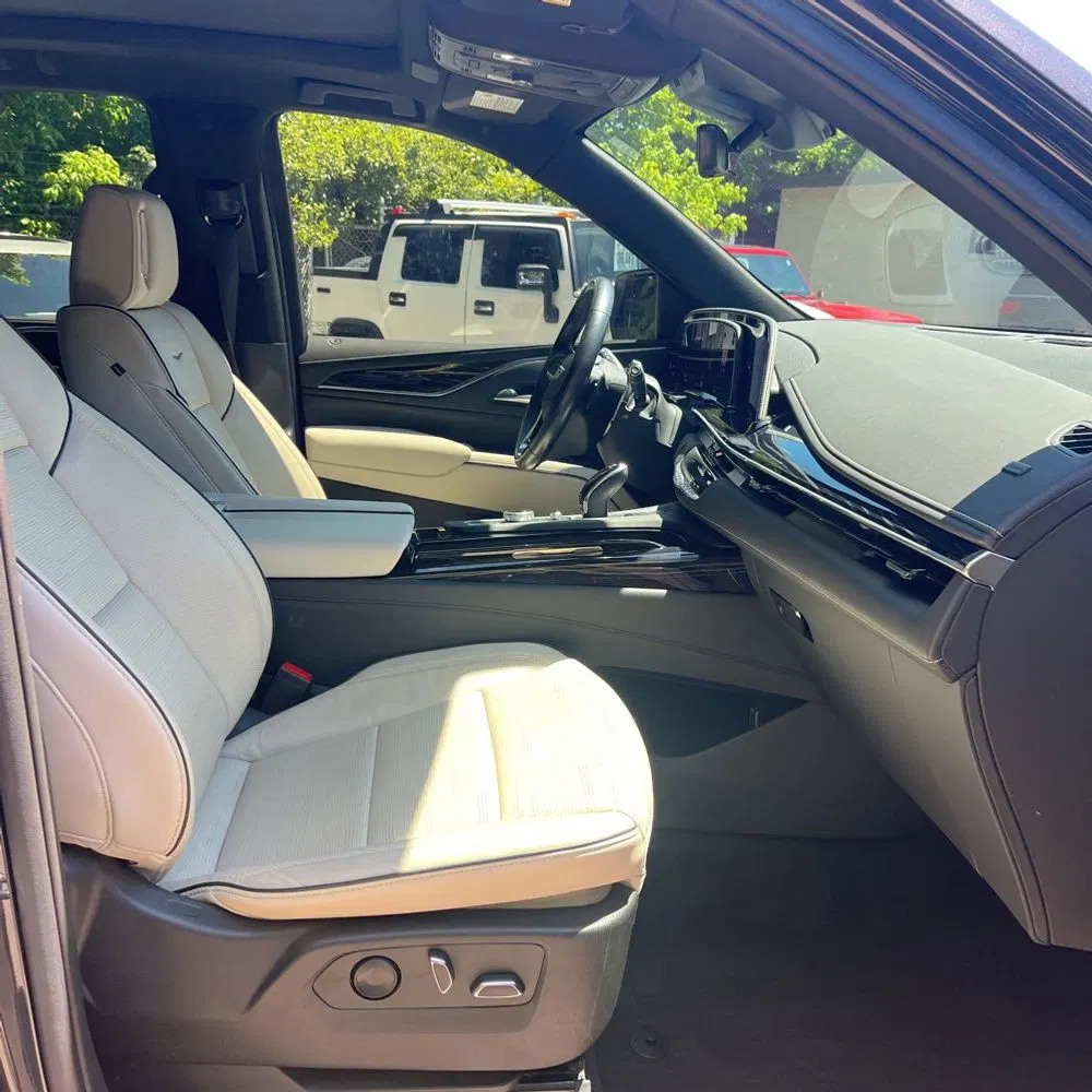 2022 Cadillac Escalade Sport