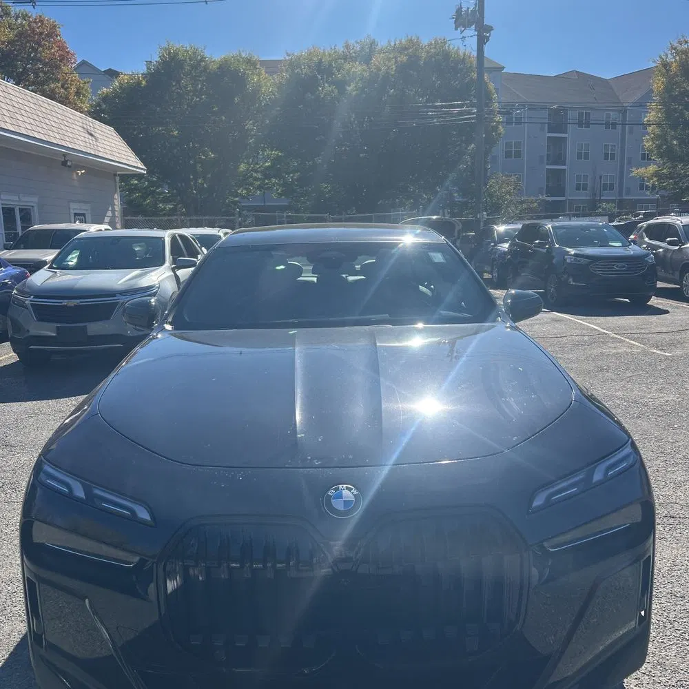 2023 BMW 7-Series 740i