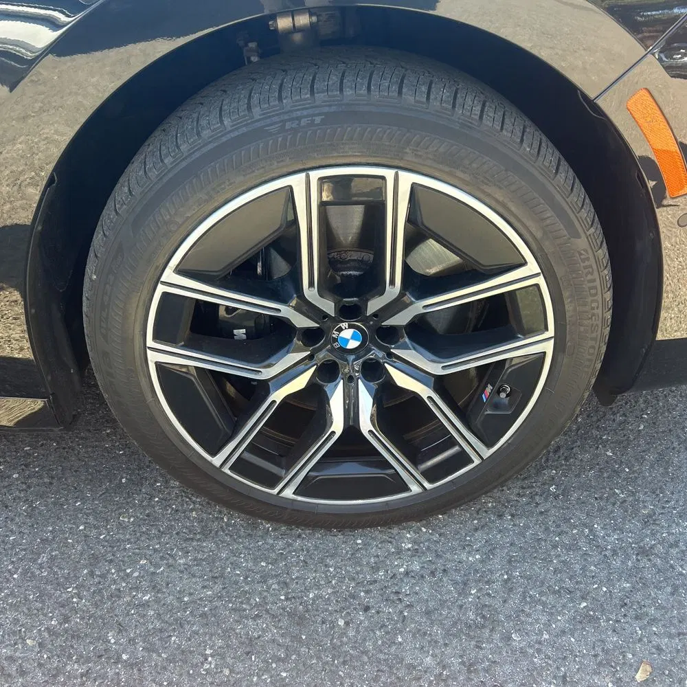 2023 BMW 7-Series 740i