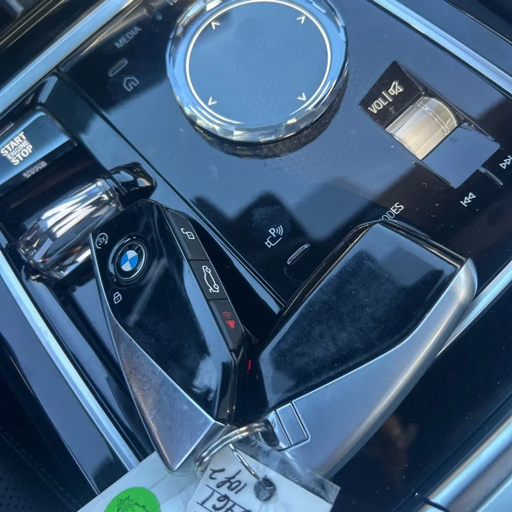 2023 BMW 7-Series 740i