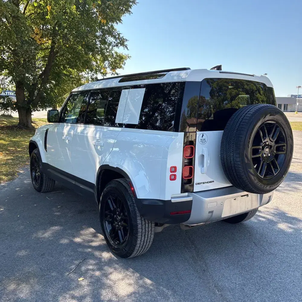 2025 Land Rover Defender 110 S P300