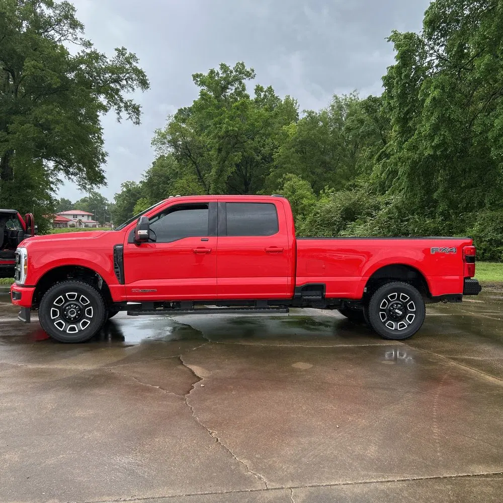 2025 Ford F-350 Super Duty Lariat