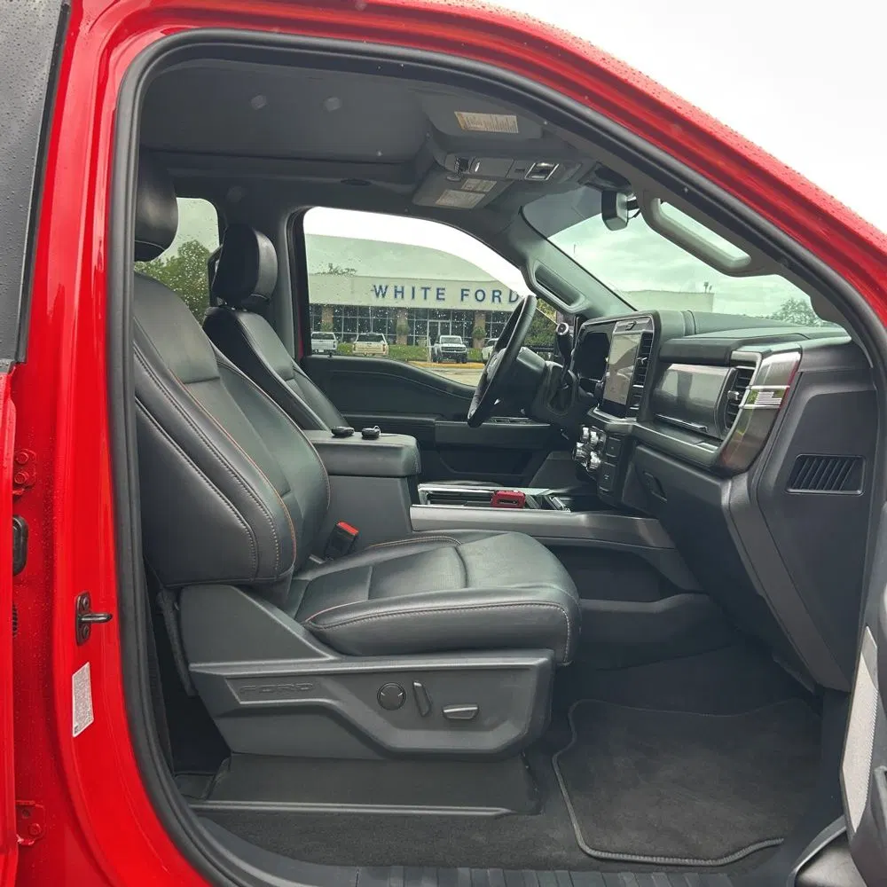 2025 Ford F-350 Super Duty Lariat