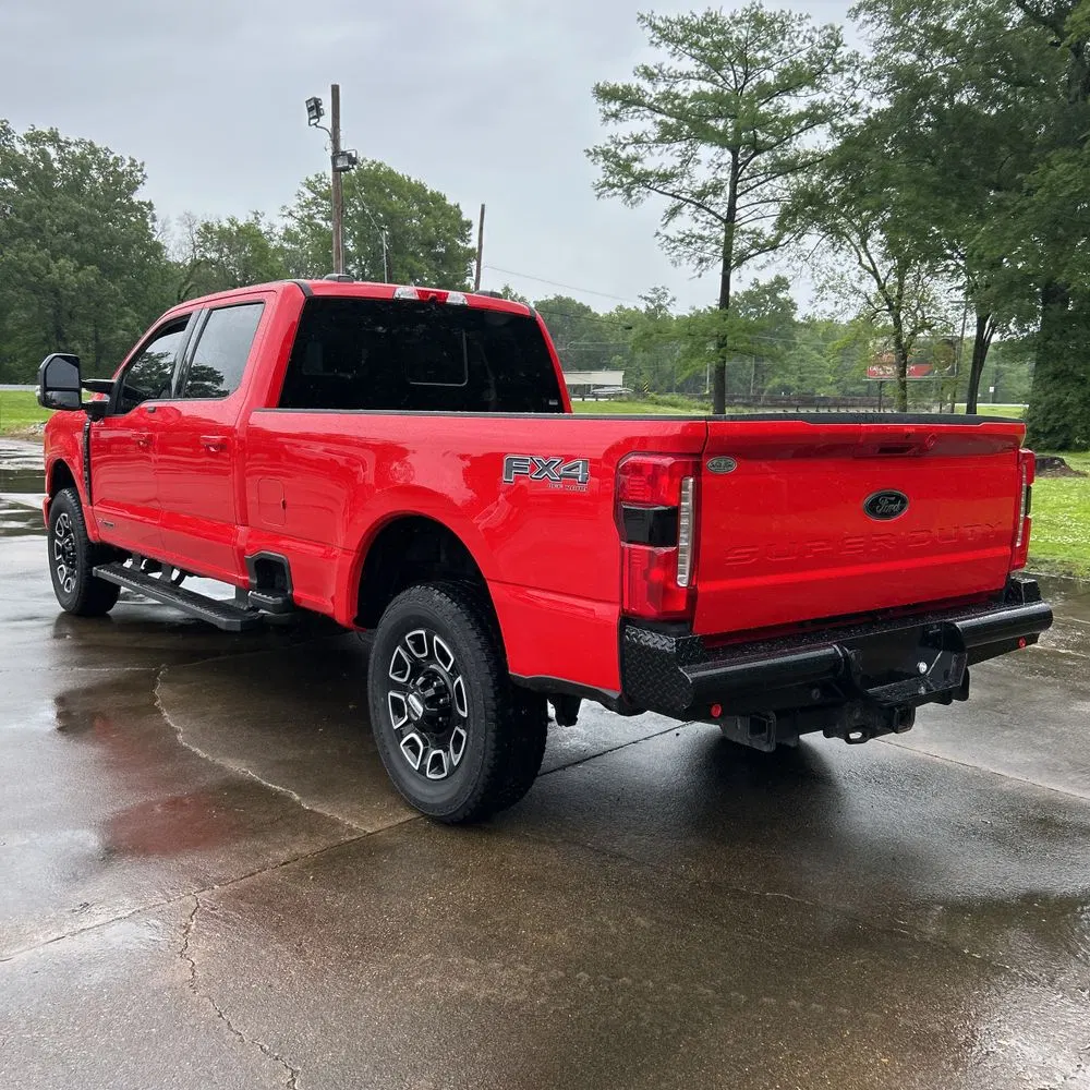 2025 Ford F-350 Super Duty Lariat