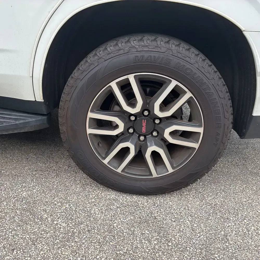 2021 GMC Yukon AT4