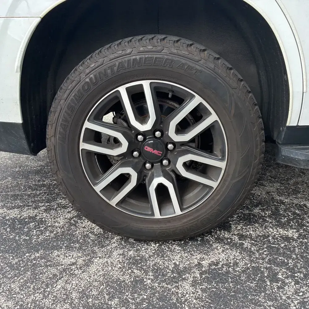 2021 GMC Yukon AT4