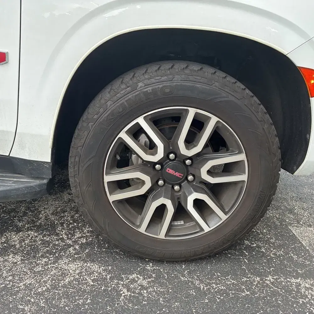 2021 GMC Yukon AT4