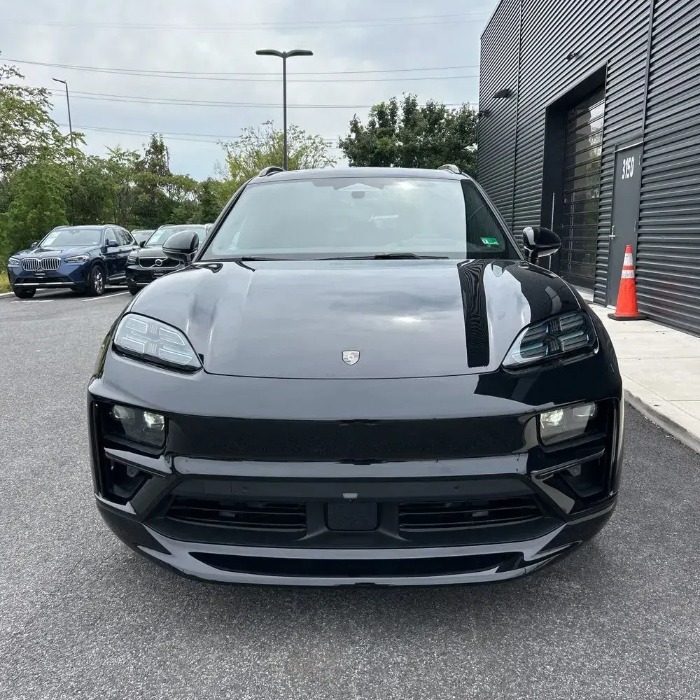 2025 Porsche Macan EV Turbo