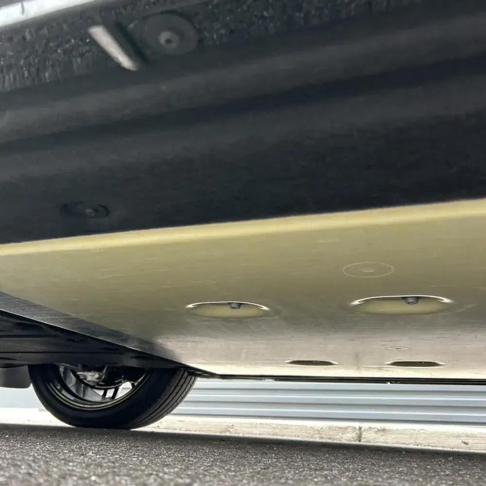 2025 Porsche Macan EV Turbo