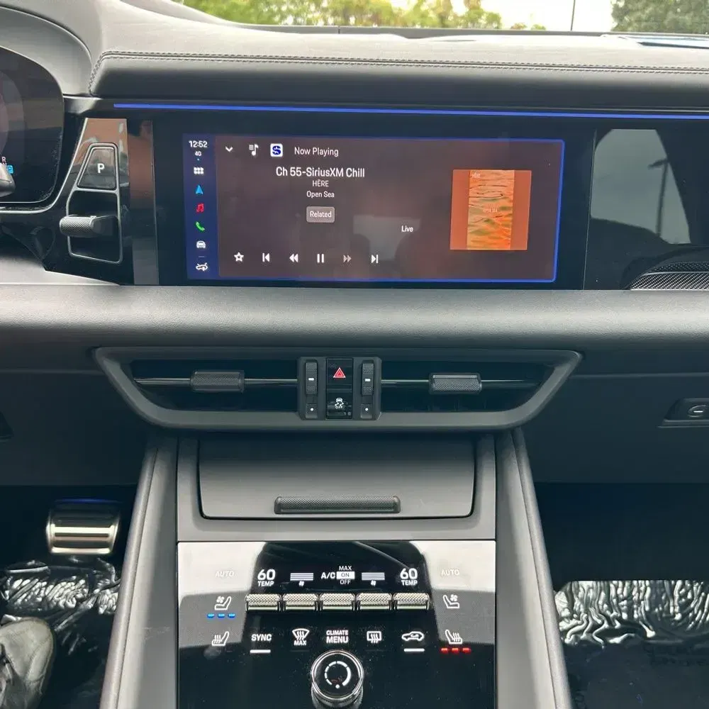 2025 Porsche Macan EV Turbo