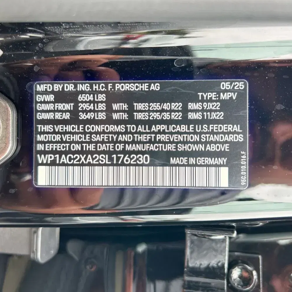 2025 Porsche Macan EV Turbo