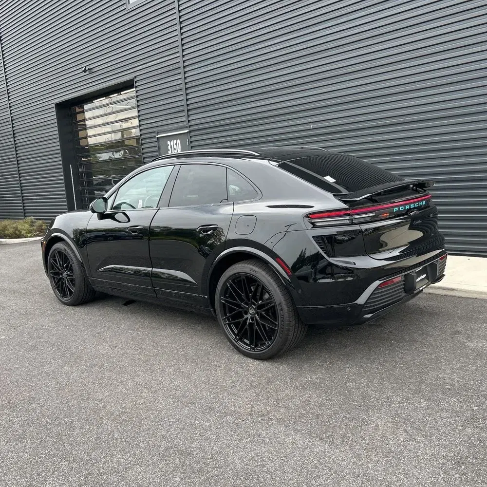 2025 Porsche Macan EV Turbo