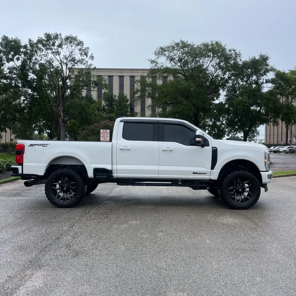 2023 Ford F350 S/D Lariat
