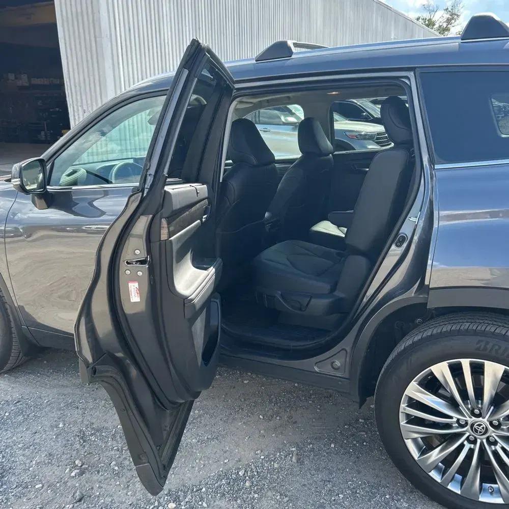 2024 Toyota Highlander Platinum