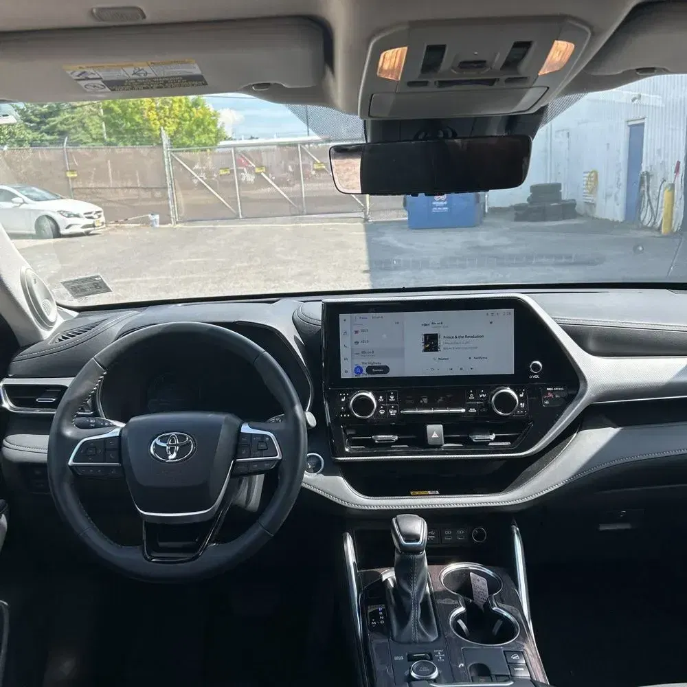 2024 Toyota Highlander Platinum