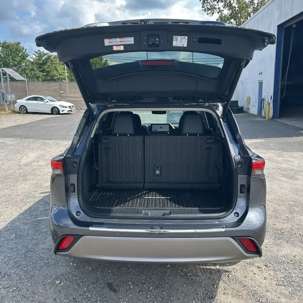 2024 Toyota Highlander Platinum