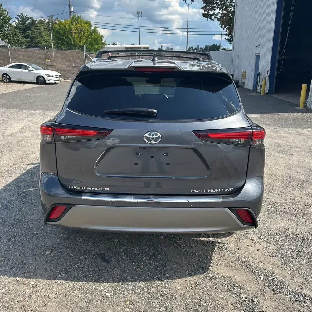 2024 Toyota Highlander Platinum