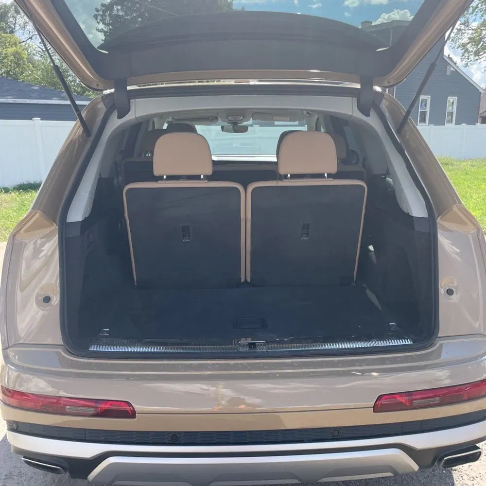 2025 Audi Q7 Premium Plus 55