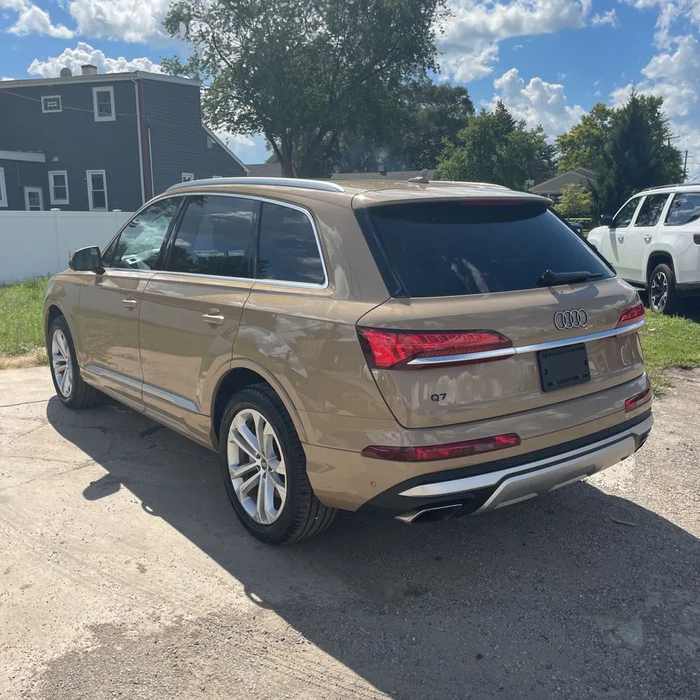 2025 Audi Q7 Premium Plus 55