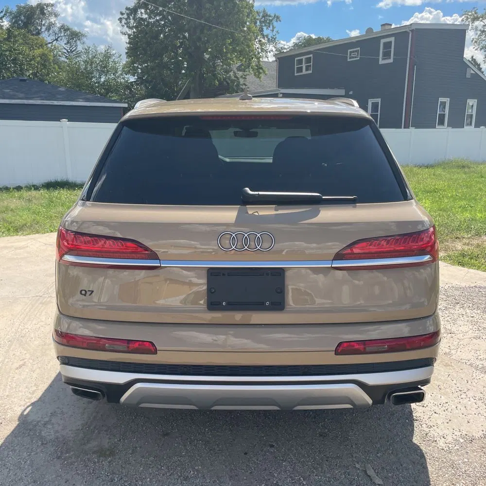 2025 Audi Q7 Premium Plus 55