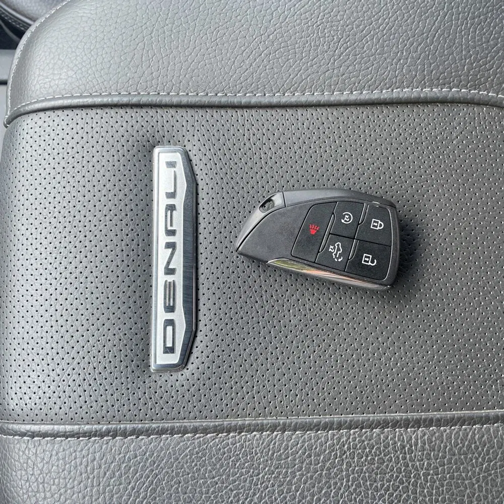2025 GMC Sierra 3500HD Denali