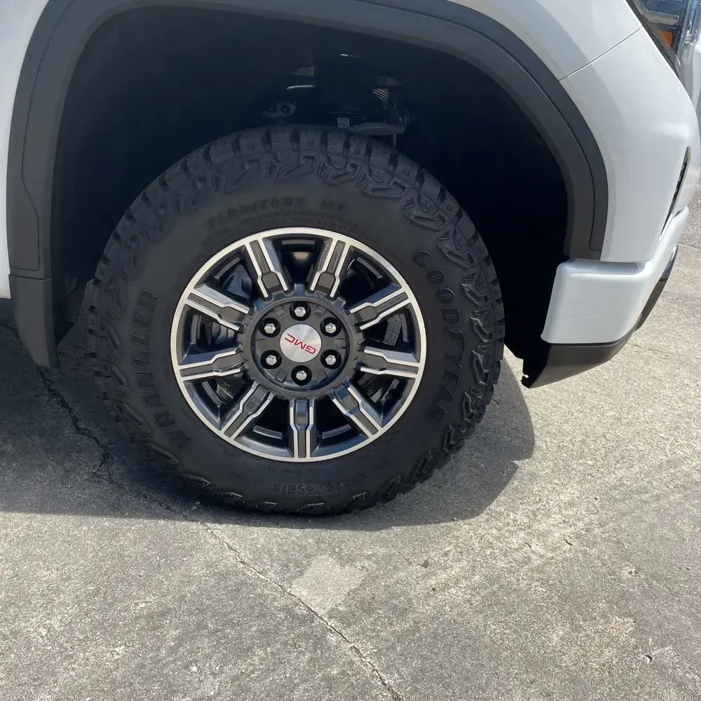2024 GMC Sierra 1500 AT4