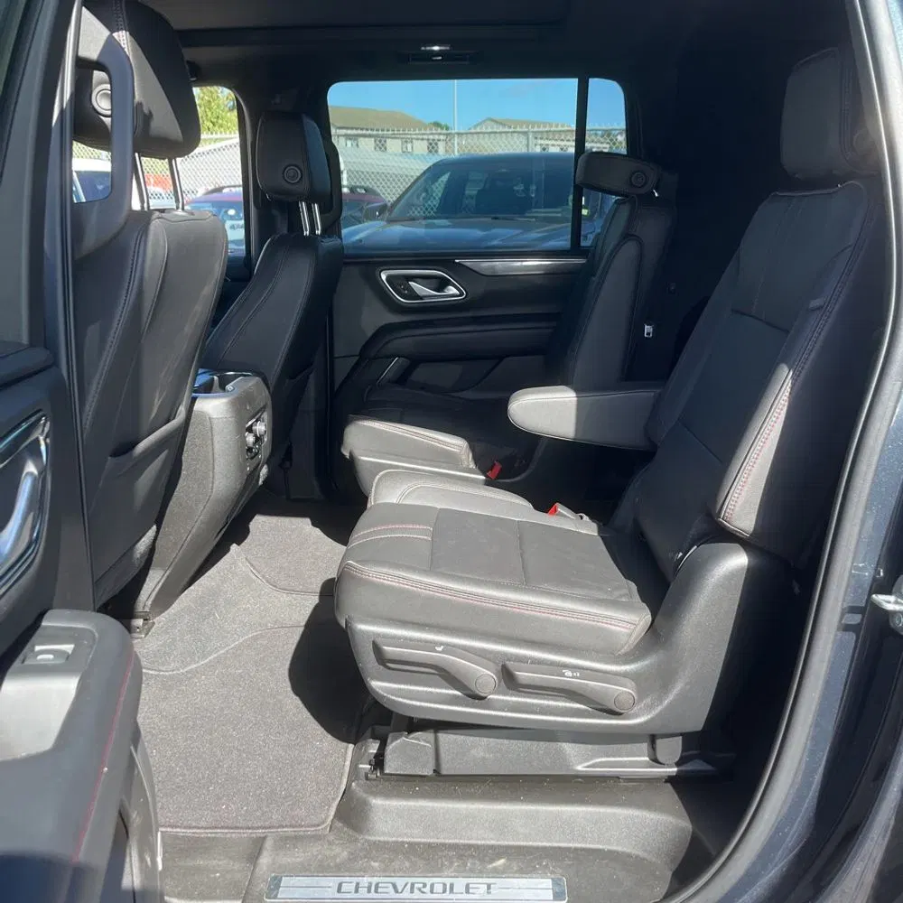 2022 Chevrolet Suburban RST