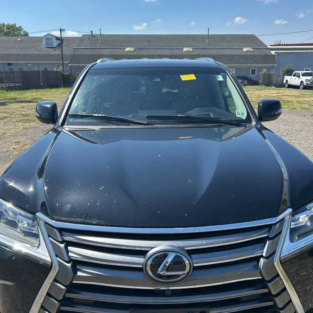 2021 Lexus LX 570 Three-Row