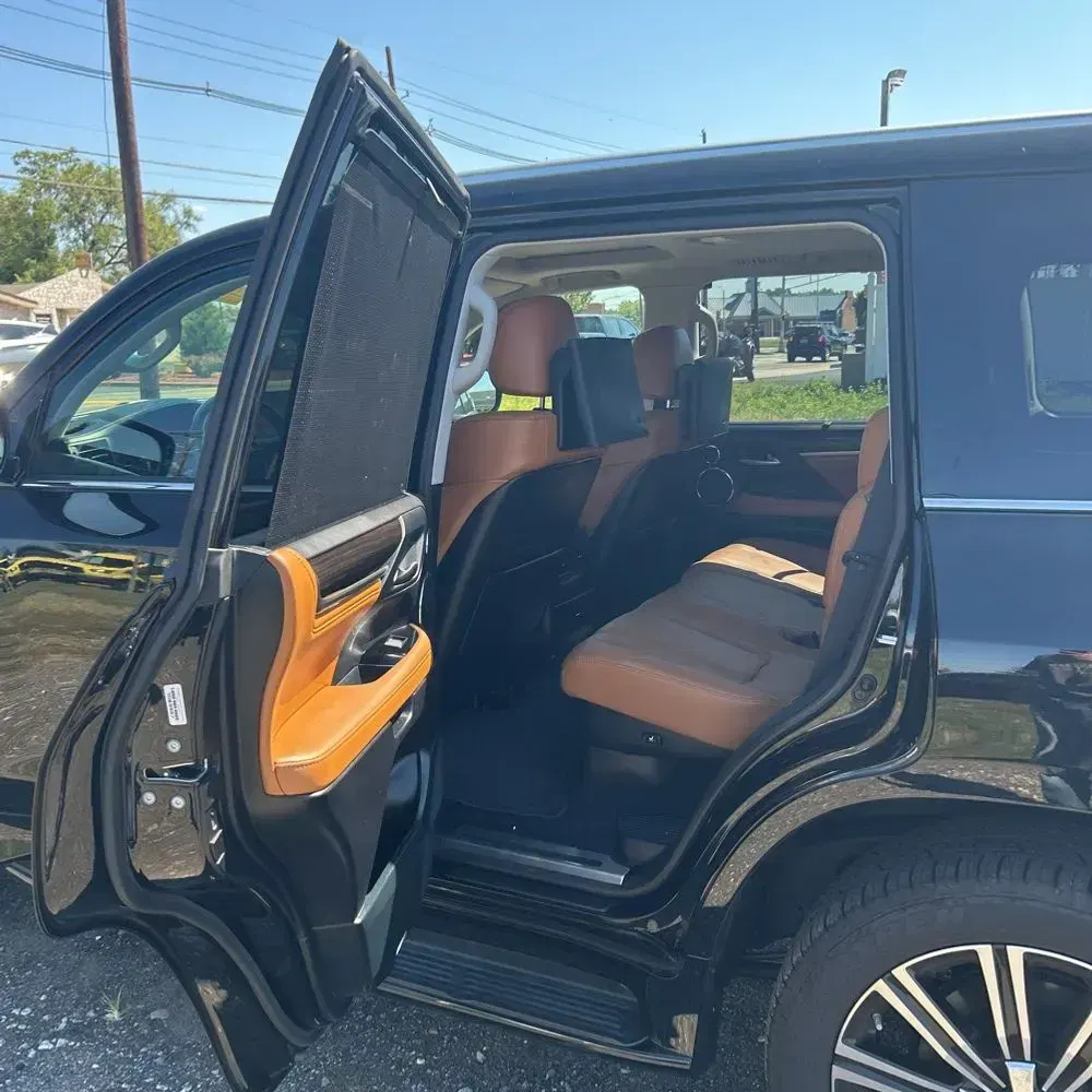 2021 Lexus LX 570 Three-Row