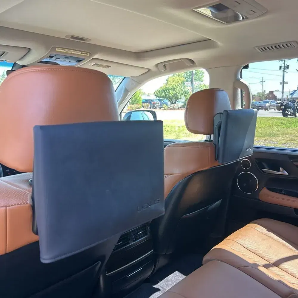 2021 Lexus LX 570 Three-Row
