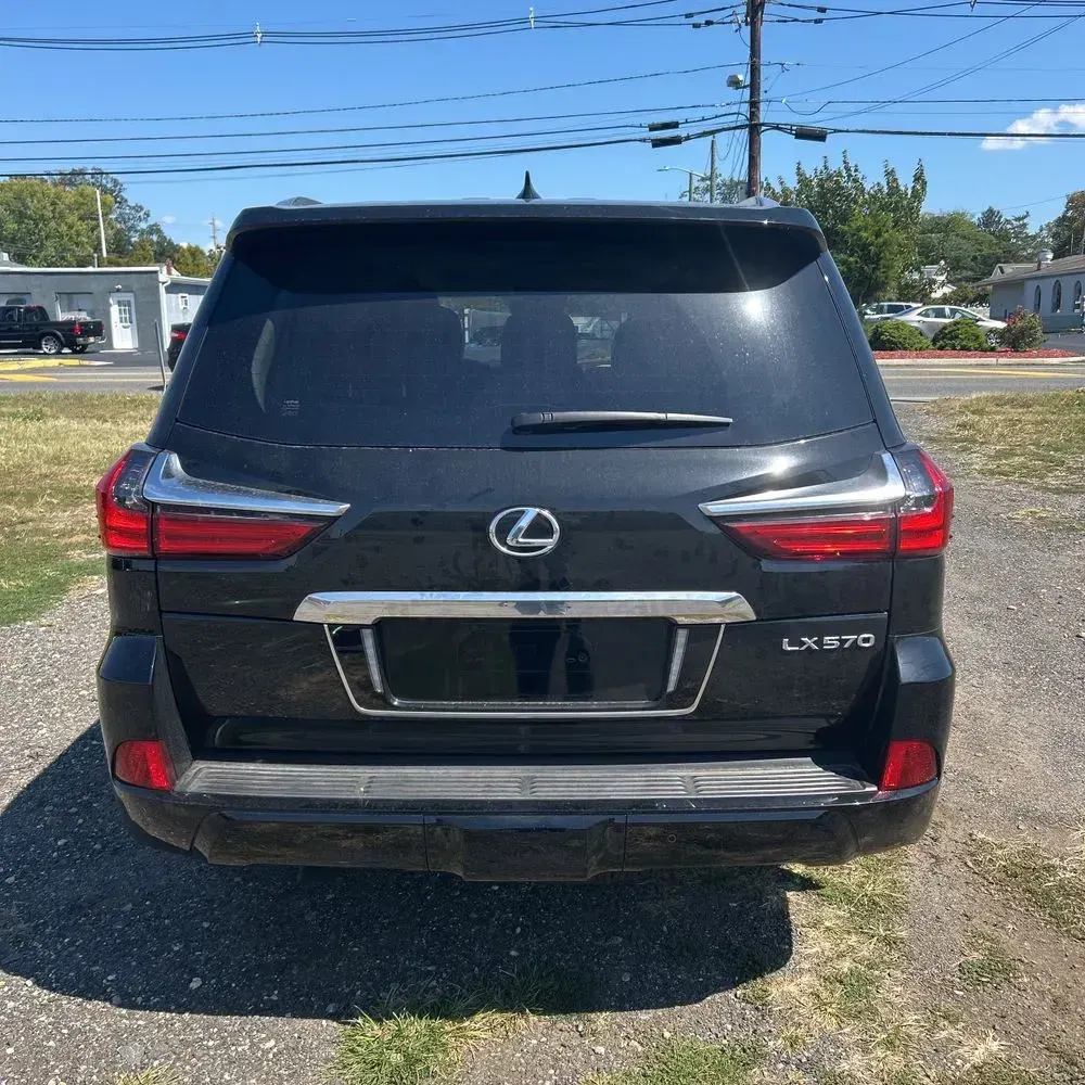 2021 Lexus LX 570 Three-Row