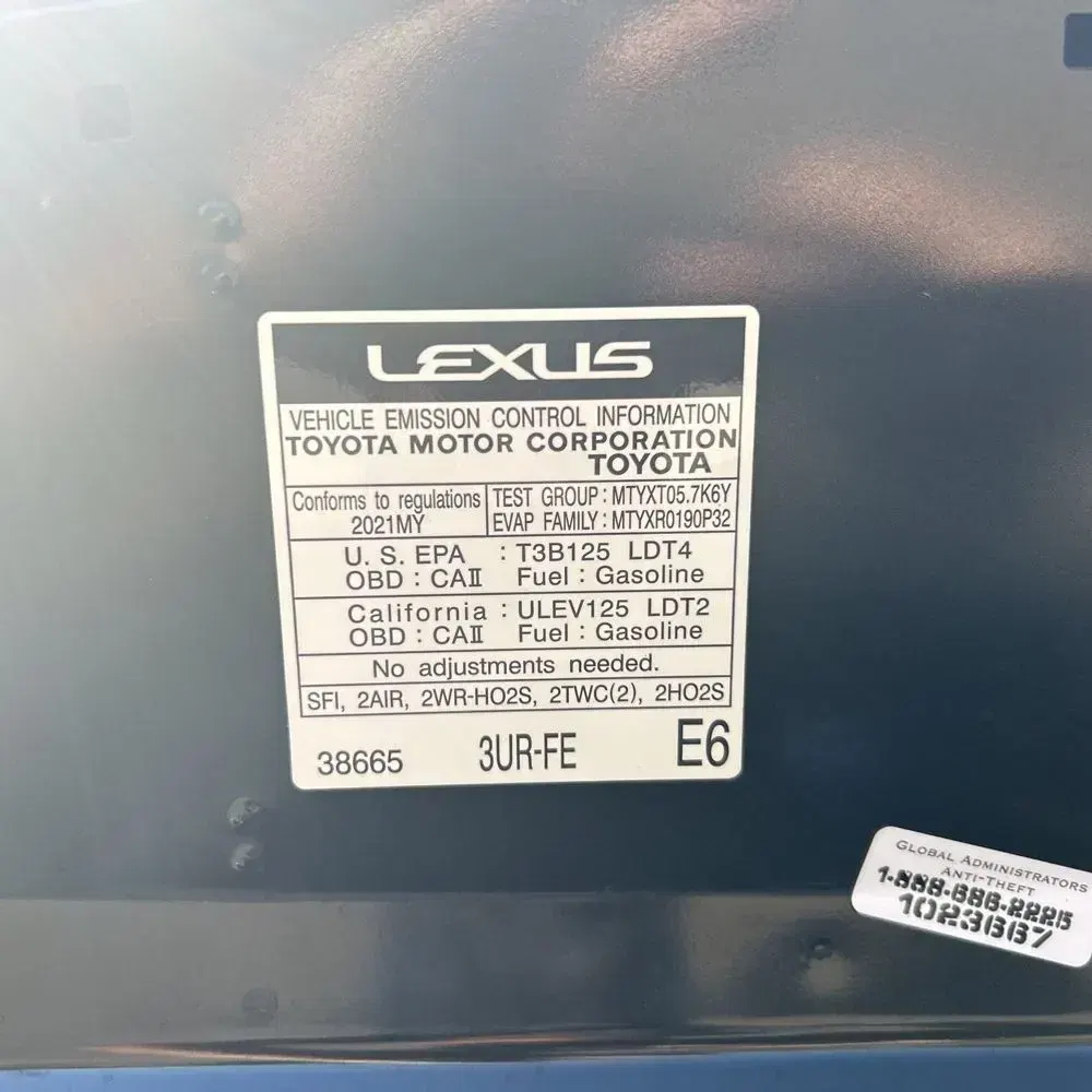 2021 Lexus LX 570 Three-Row