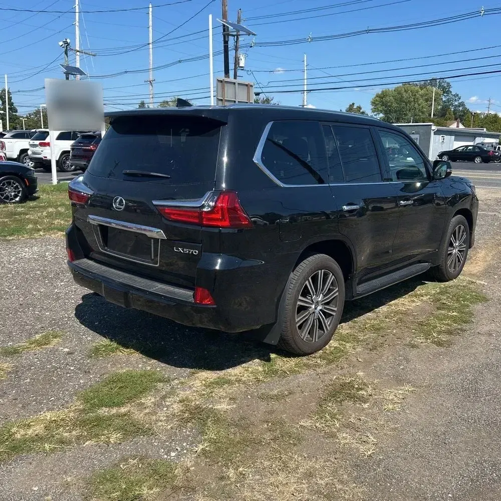 2021 Lexus LX 570 Three-Row