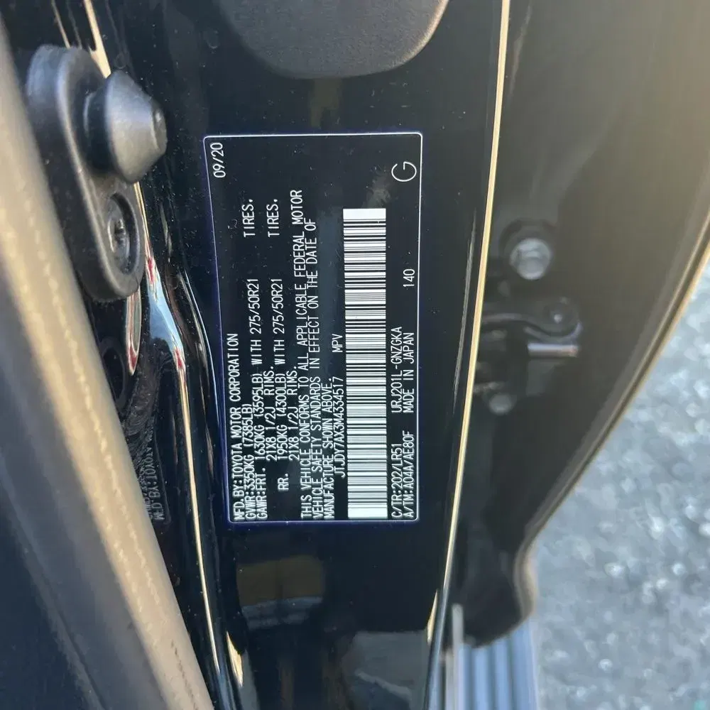 2021 Lexus LX 570 Three-Row