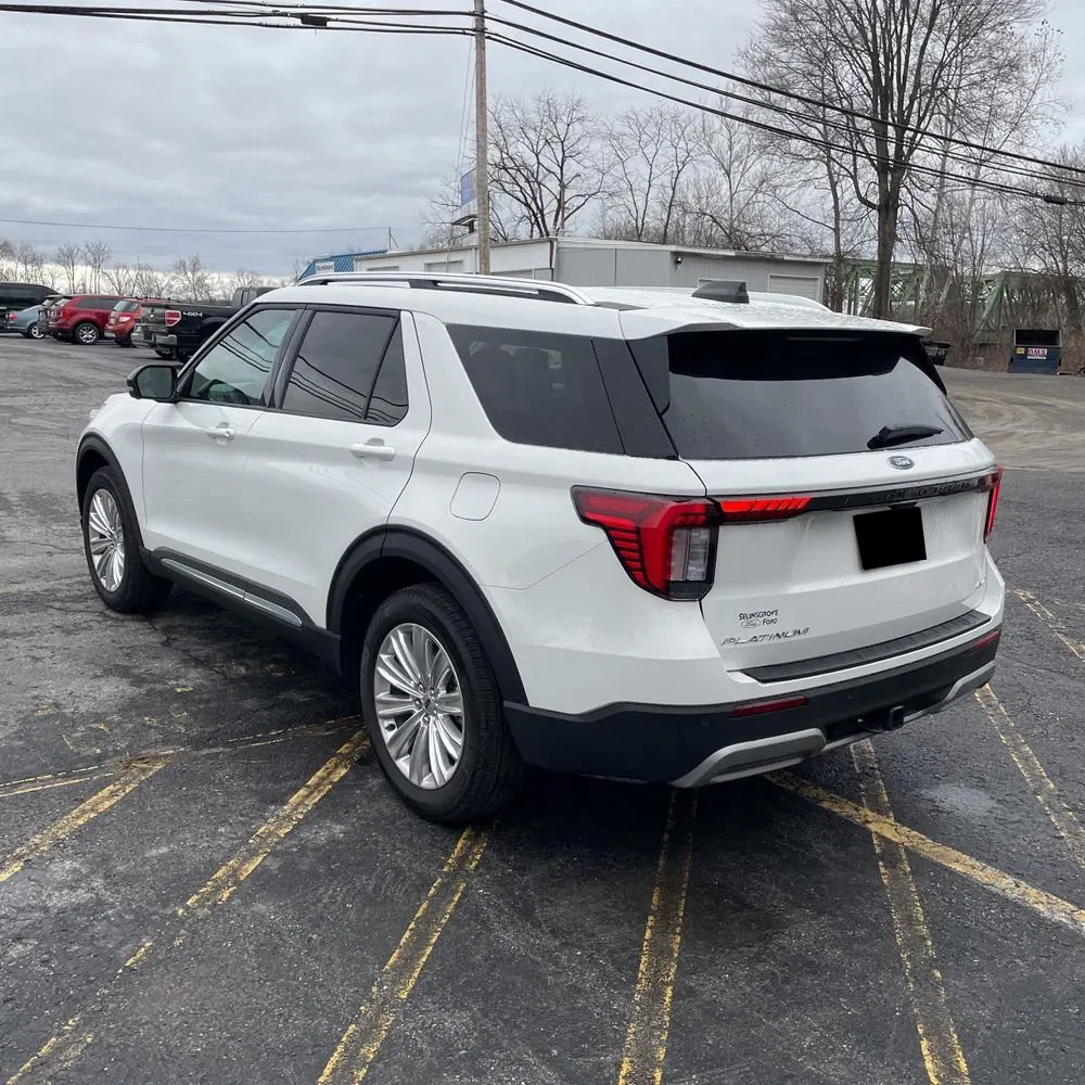 2025 Ford Explorer Platinum