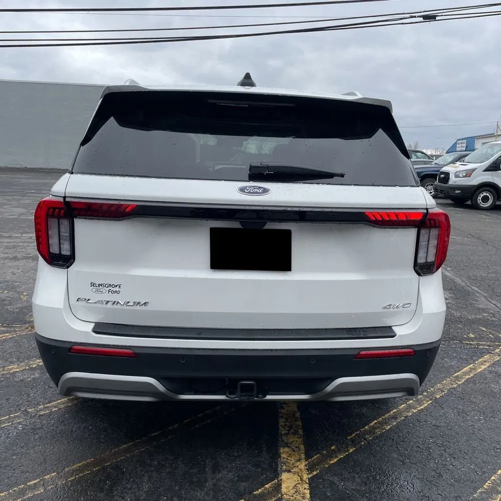2025 Ford Explorer Platinum