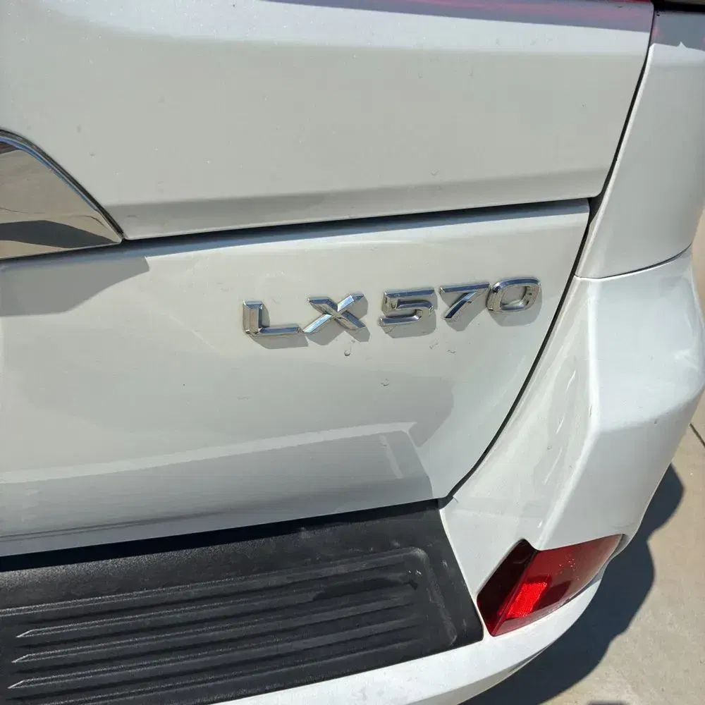 2018 Lexus LX 570 Three-Row