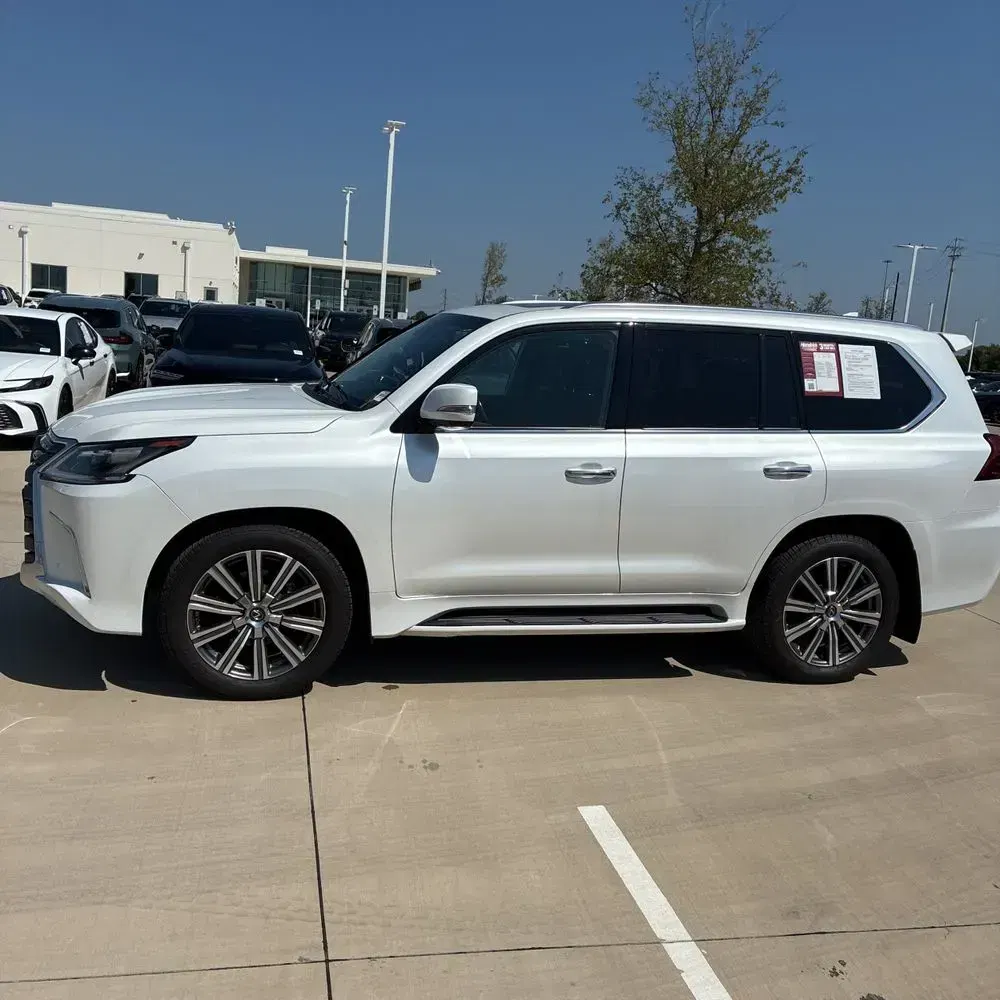 2018 Lexus LX 570 Three-Row