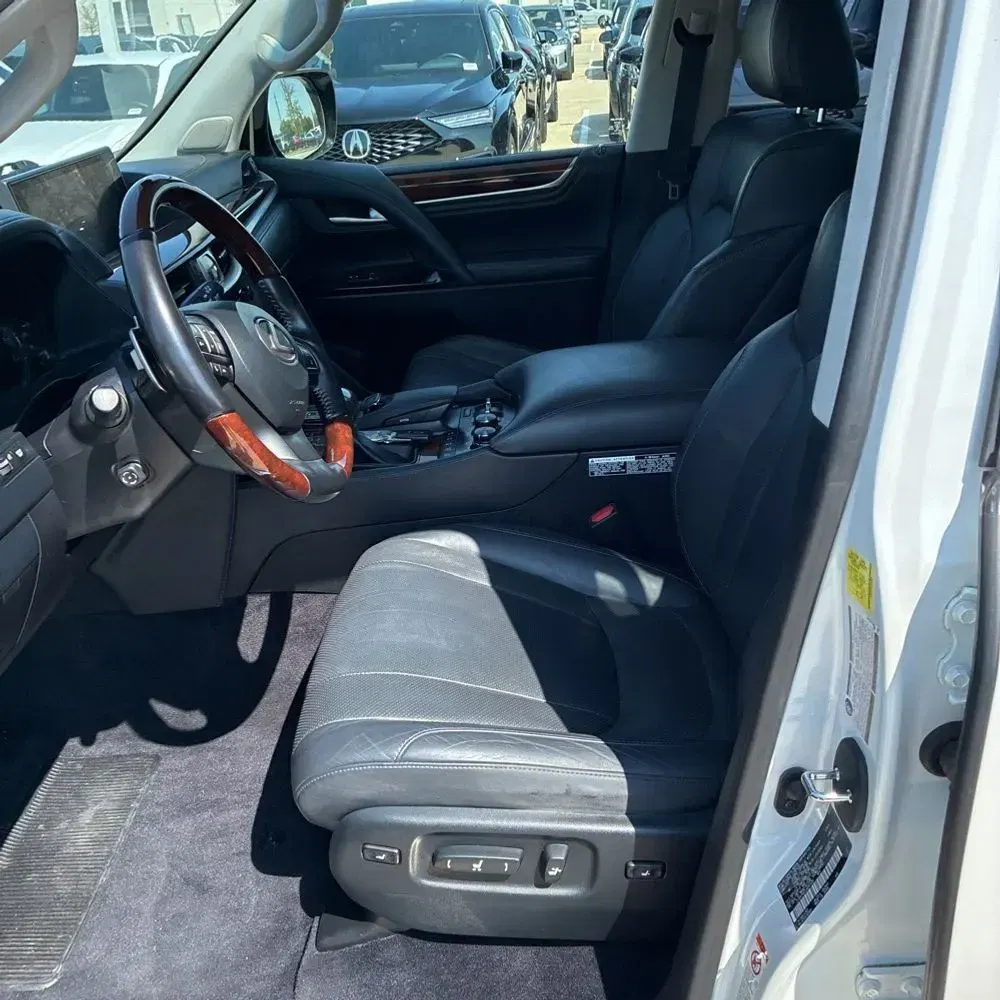 2018 Lexus LX 570 Three-Row