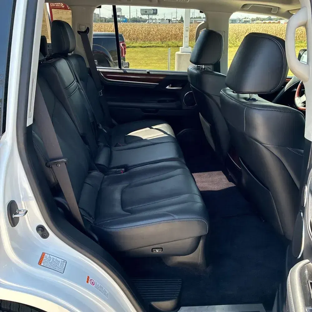 2018 Lexus LX 570 Three-Row