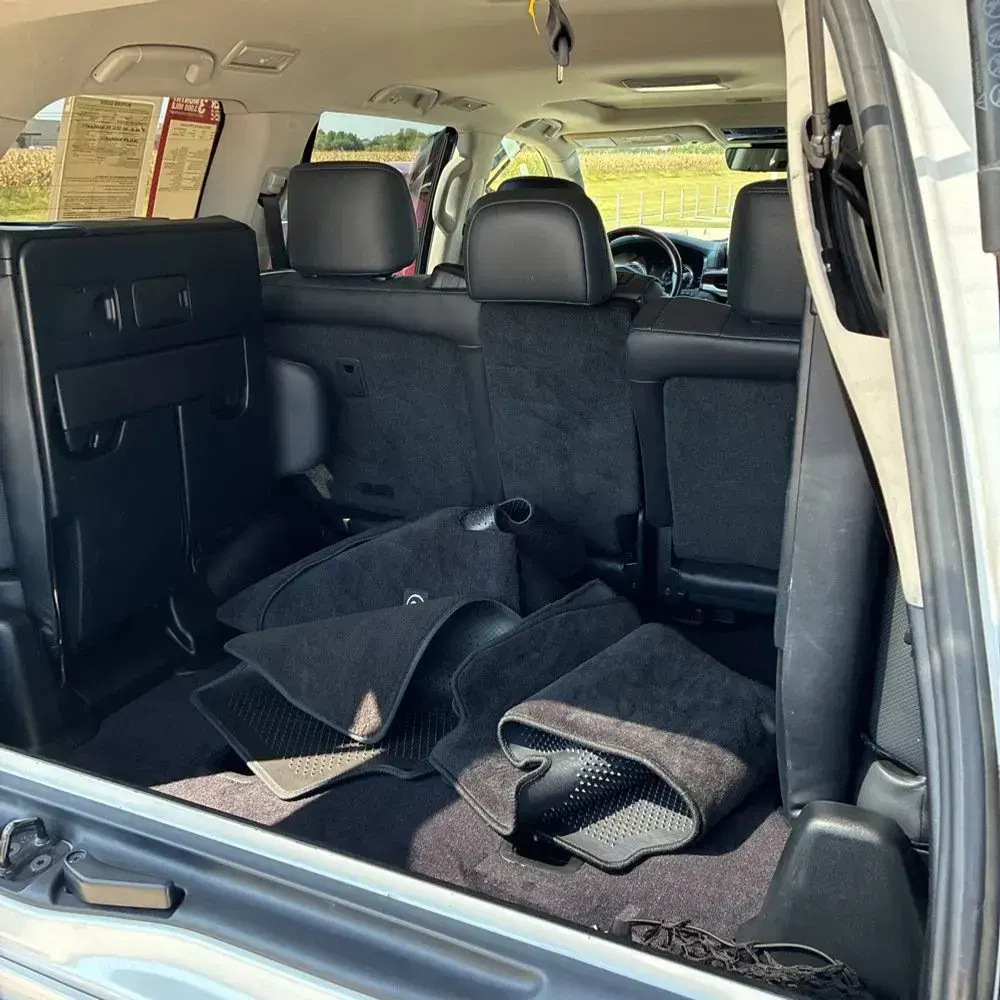 2018 Lexus LX 570 Three-Row
