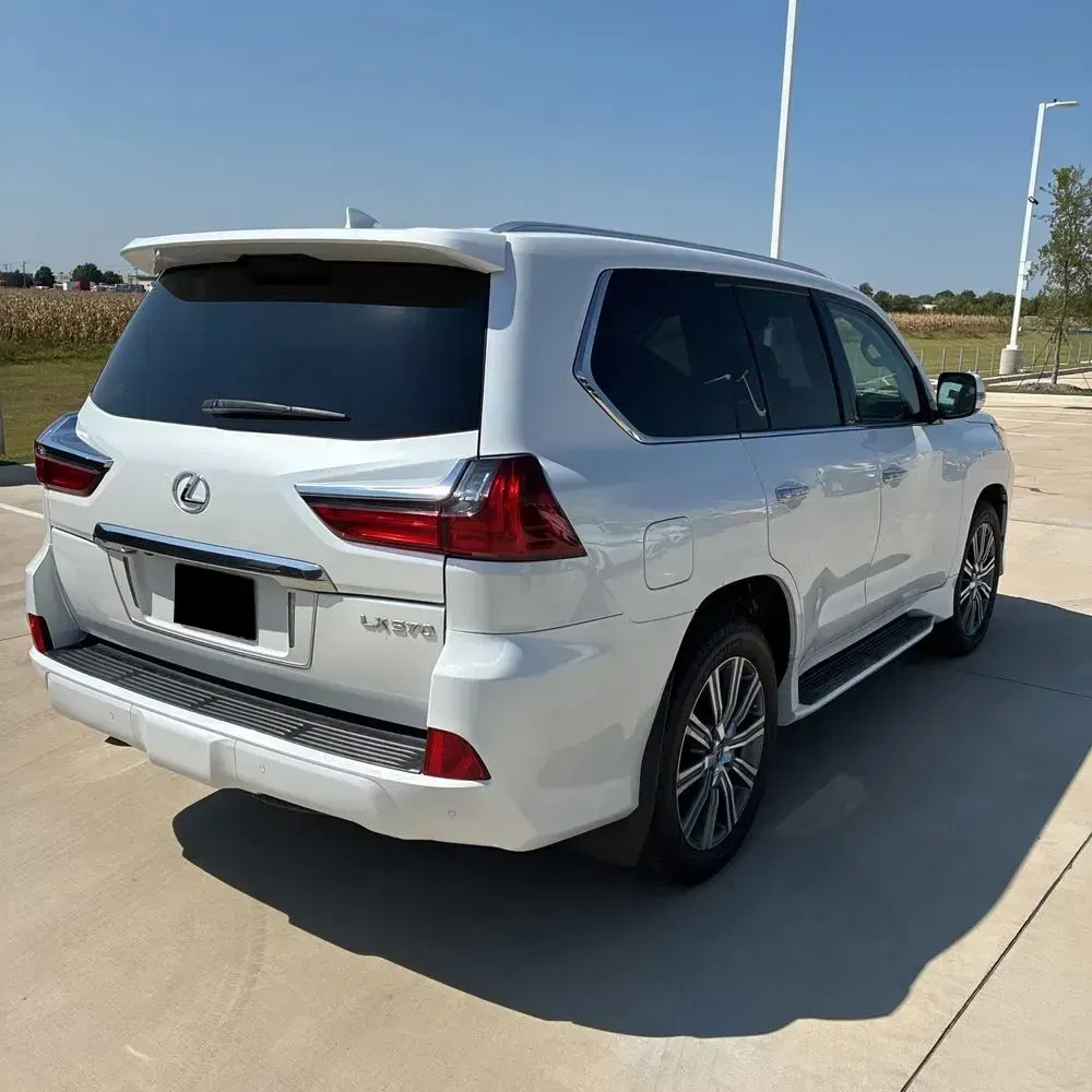2018 Lexus LX 570 Three-Row