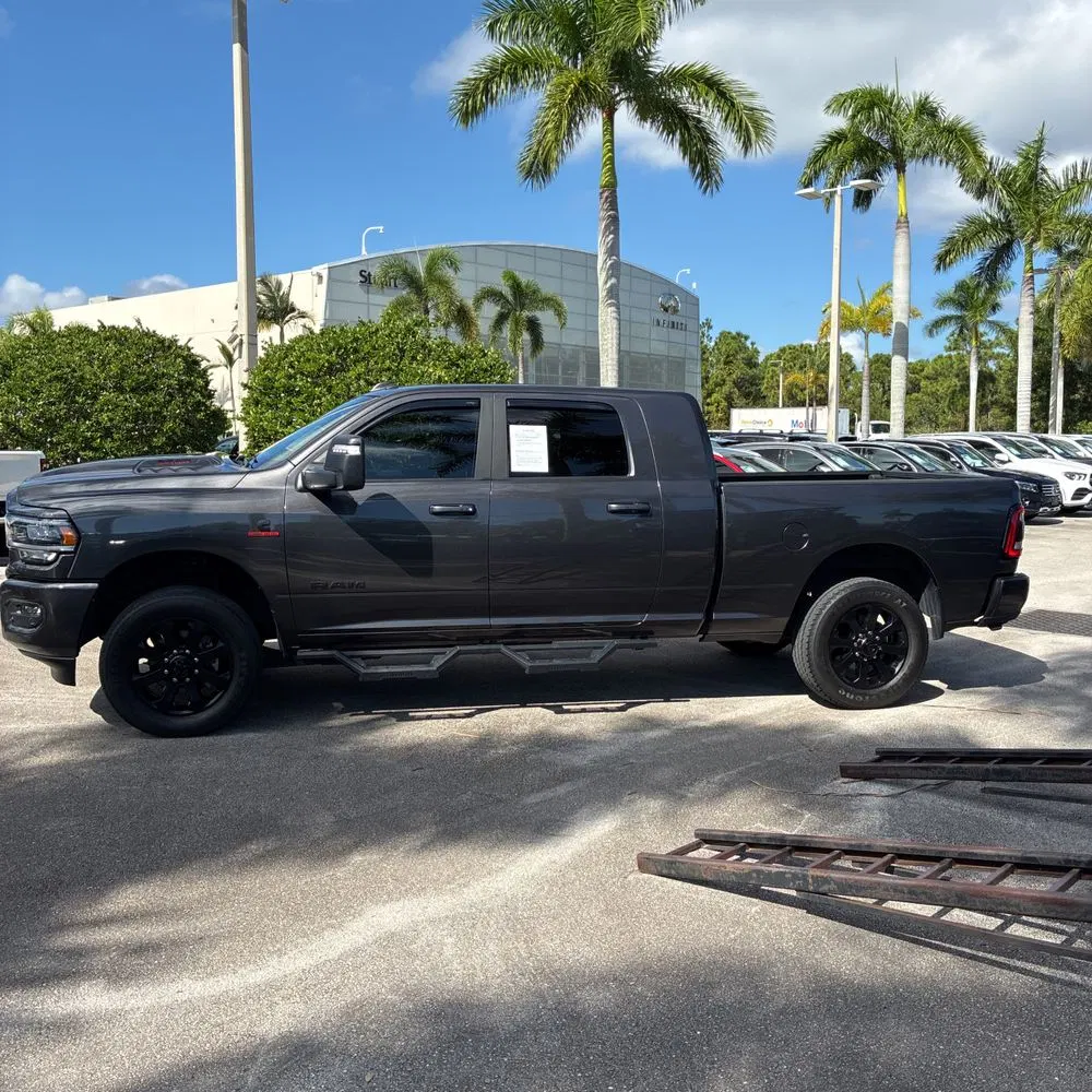 2024 Ram 3500 Laramie